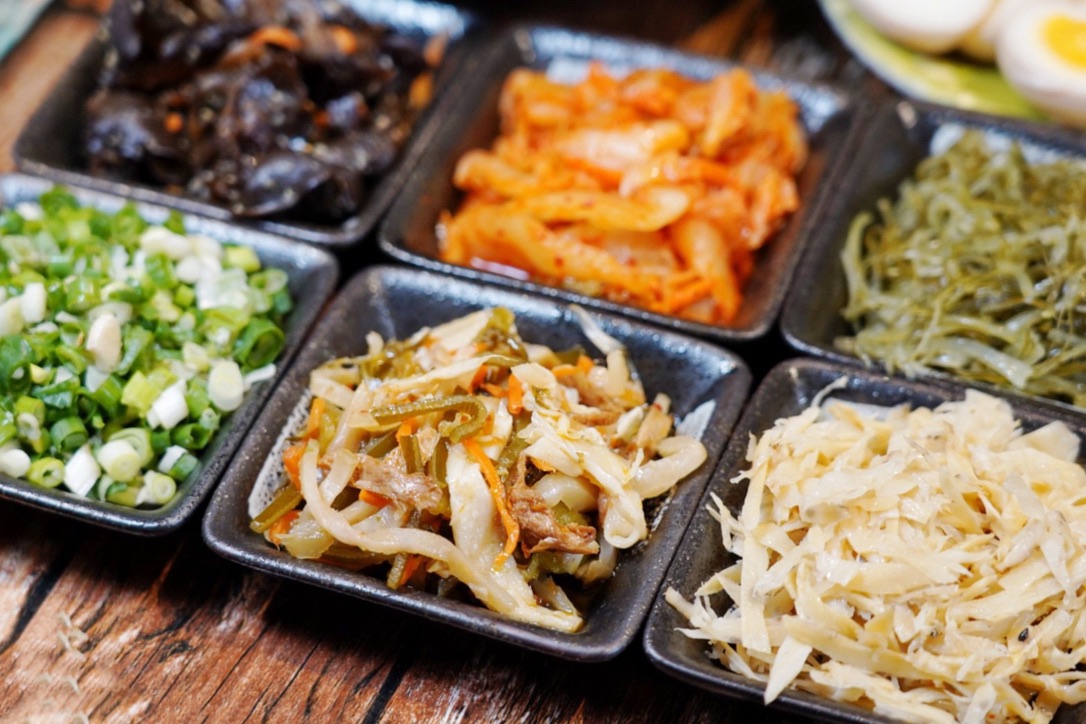 中壢美食,中壢吃到飽,山禾堂拉麵,拉麵吃到飽, 芒果吃到飽,鳳梨,日式拉麵,豚骨拉麵,醬油拉麵,吃到飽 中壢美食,中壢吃到飽,山禾堂拉麵,拉麵吃到飽, 芒果吃到飽,鳳梨,日式拉麵,豚骨拉麵,醬油拉麵,吃到飽