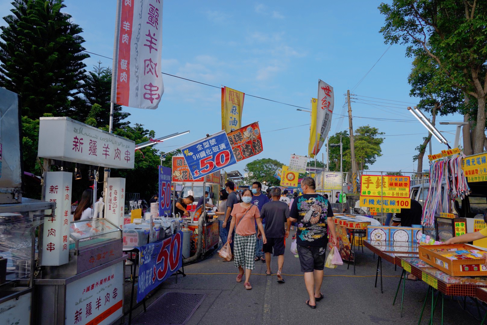 苗栗景點,後龍美食,台灣夜市,夜市小吃,廟口小吃,後龍夜市,豆乳雞,地瓜球,排骨酥,雞排,熱炒,傳統夜市,封街夜市
