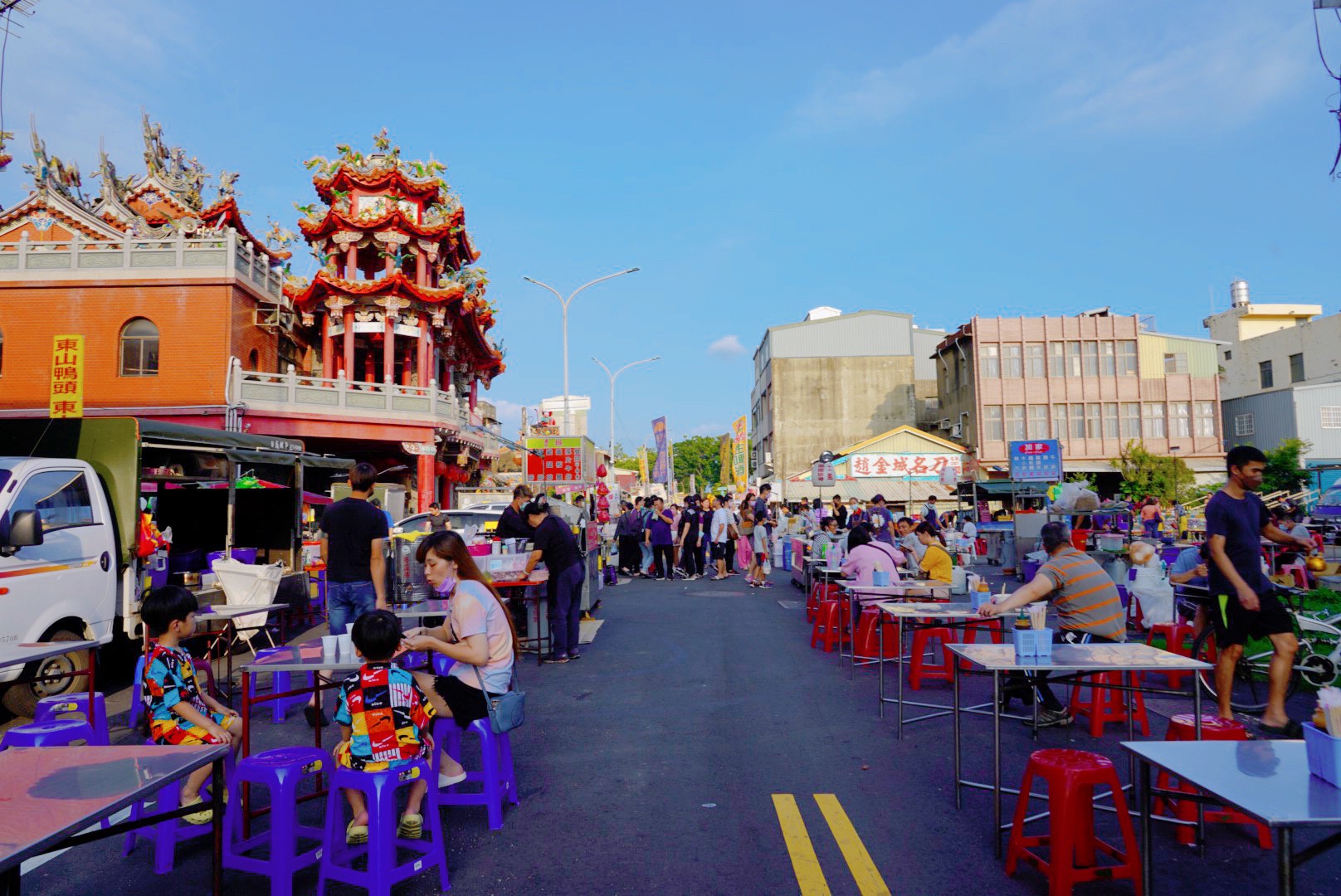 苗栗景點,後龍美食,台灣夜市,夜市小吃,廟口小吃,後龍夜市,豆乳雞,地瓜球,排骨酥,雞排,熱炒,傳統夜市,封街夜市