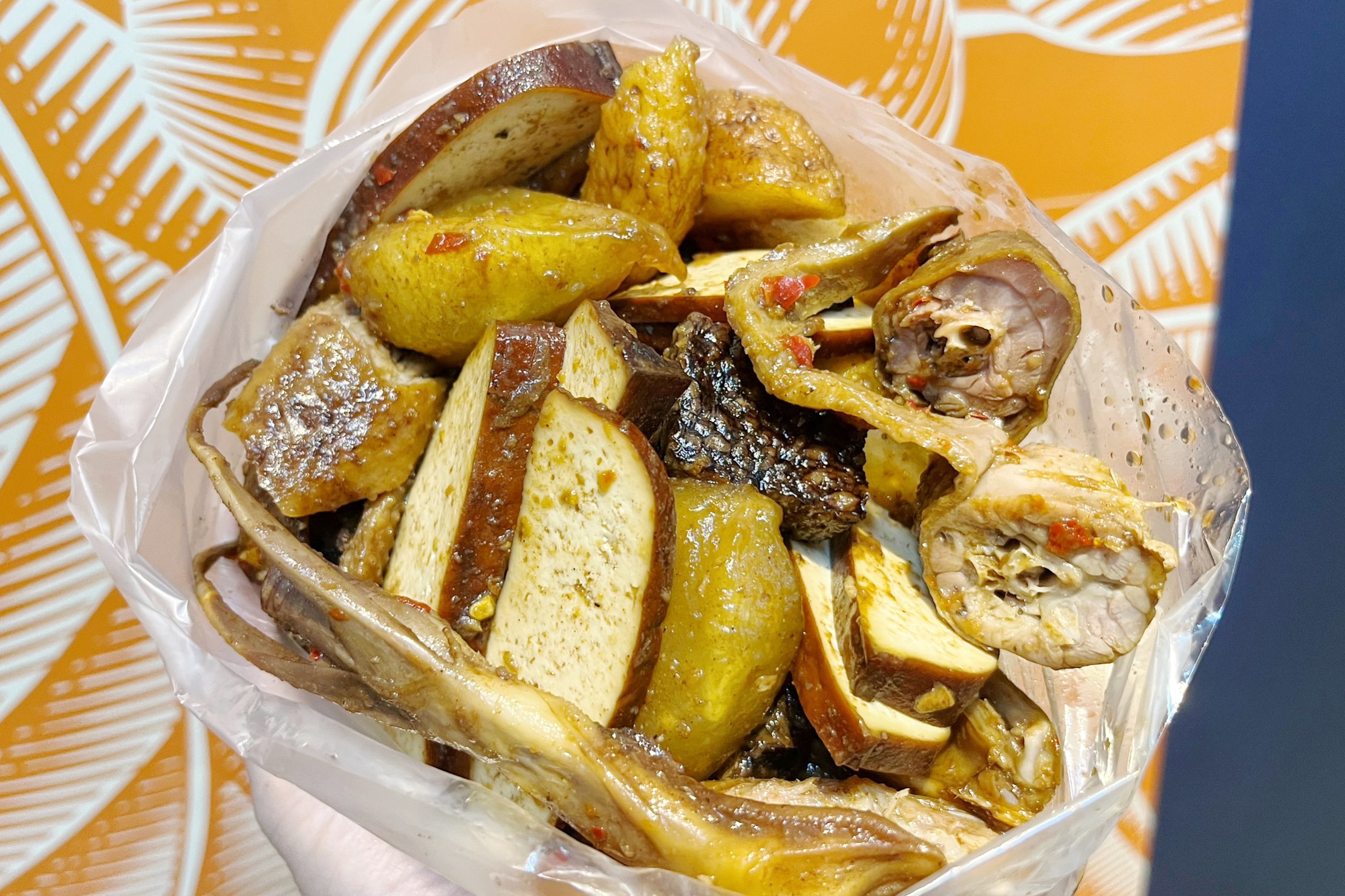 台北美食,鶯歌美食,鶯歌小吃,台灣小吃,滷味,林鴻鈞滷味專賣店,滷雞翅,