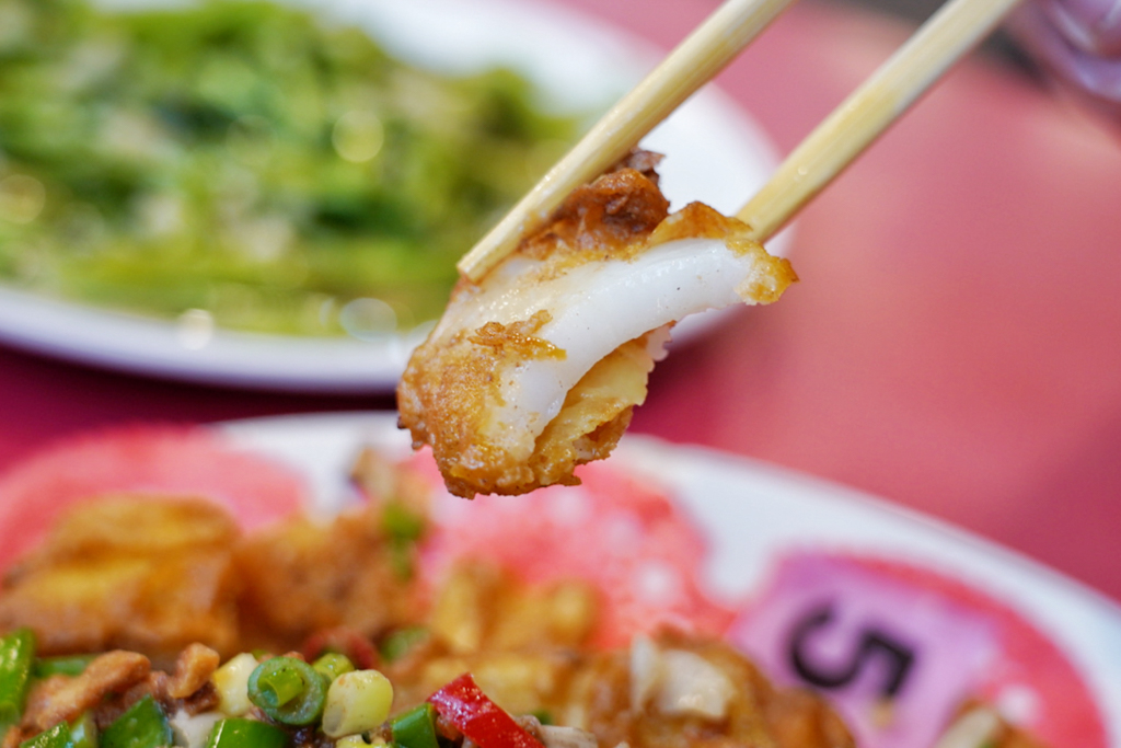 中壢美食,桃園美食,火車頭海鮮,熱炒,家常菜,台灣小吃,白飯吃到飽,中原美食,中壢小吃,桃園熱炒,辣子雞丁,薑絲大腸,蔥爆牛肉,
