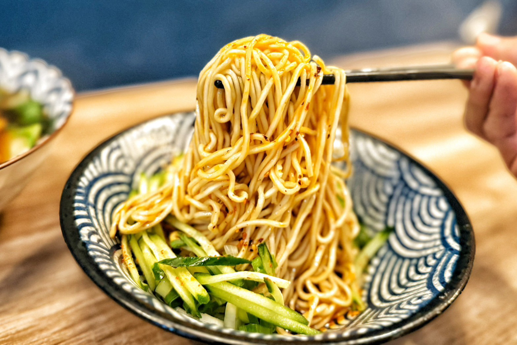 新北美食,鶯歌美食,牛肉麵,台灣小吃,炸醬麵,酸辣湯,津田牛肉麵食堂