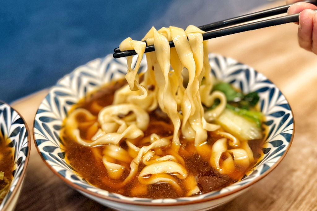 津田牛肉麵食堂
