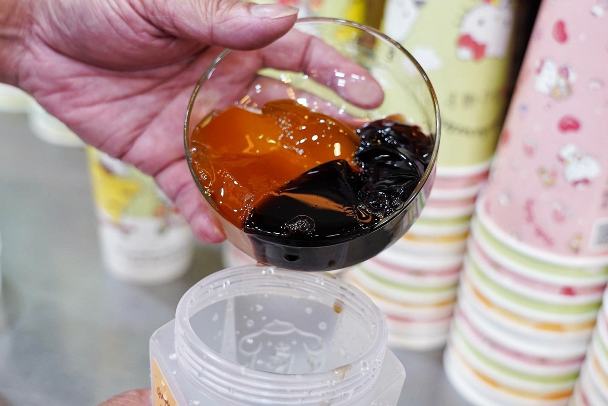 清心福全,珍珠奶茶手搖飲,桃園好喝,手搖飲,三麗鷗聯名,清心福全三麗鷗,珍珠琥珀黑糖鮮奶,相思紅豆奶茶,茶凍奶綠,隱藏版,名恰好瓶2.0,環保杯,美食