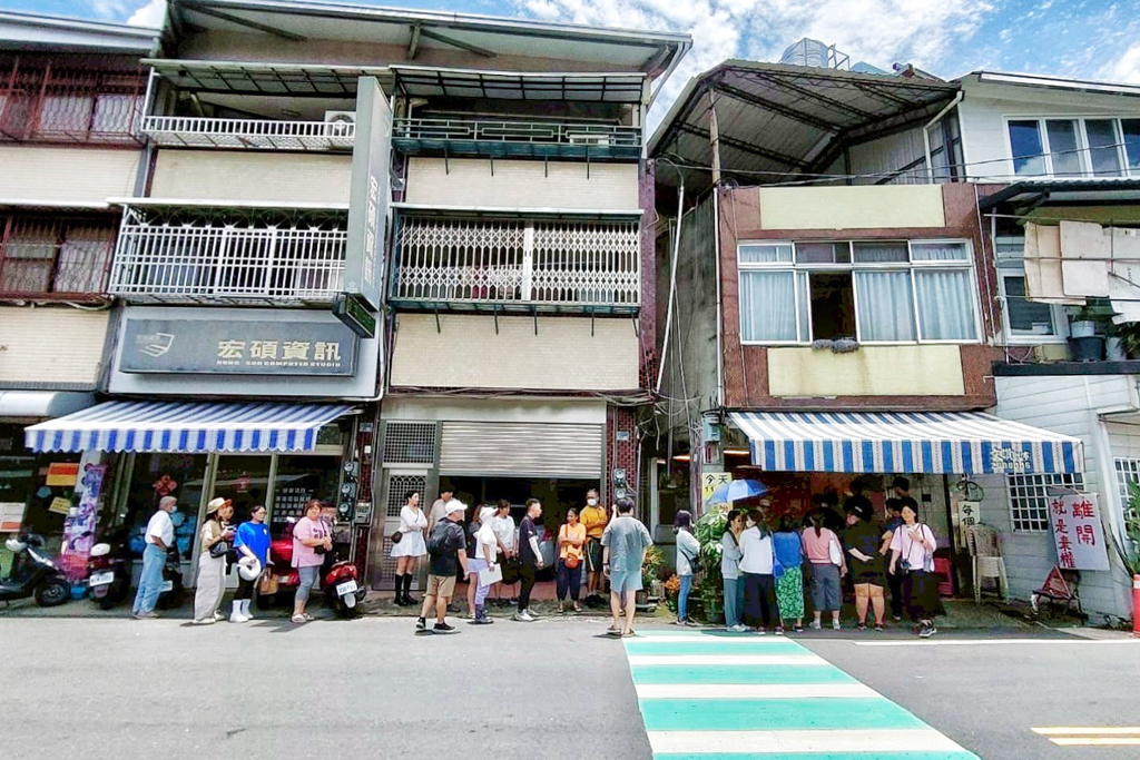 大城黑糖饅頭,埔里伴手禮,南投美食小吃,南投伴手禮,巨無霸饅頭,超大饅頭,黑糖饅頭,埔里黑糖饅頭 大城黑糖饅頭,埔里伴手禮,南投美食小吃,南投伴手禮,巨無霸饅頭,超大饅頭,黑糖饅頭,埔里黑糖饅頭