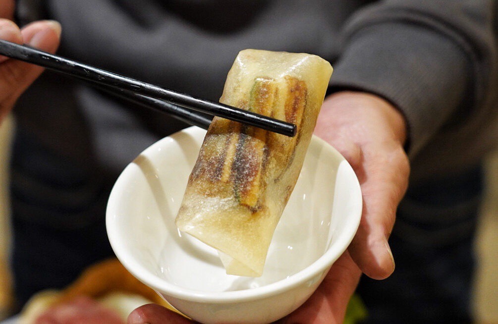 LA時尚川菜, 台南美食,台南餐廳,台南川菜,川菜館,川北涼粉,筍絲空心菜,烤鴨胡椒餅,地蝸牛,經典片鴨,招牌乾鍋鴨,火山熔岩鴨肉包子,聚餐,父親節,年菜,母親節,水煮牛,烤鴨,脆皮烤鴨,烤鴨四吃、美食