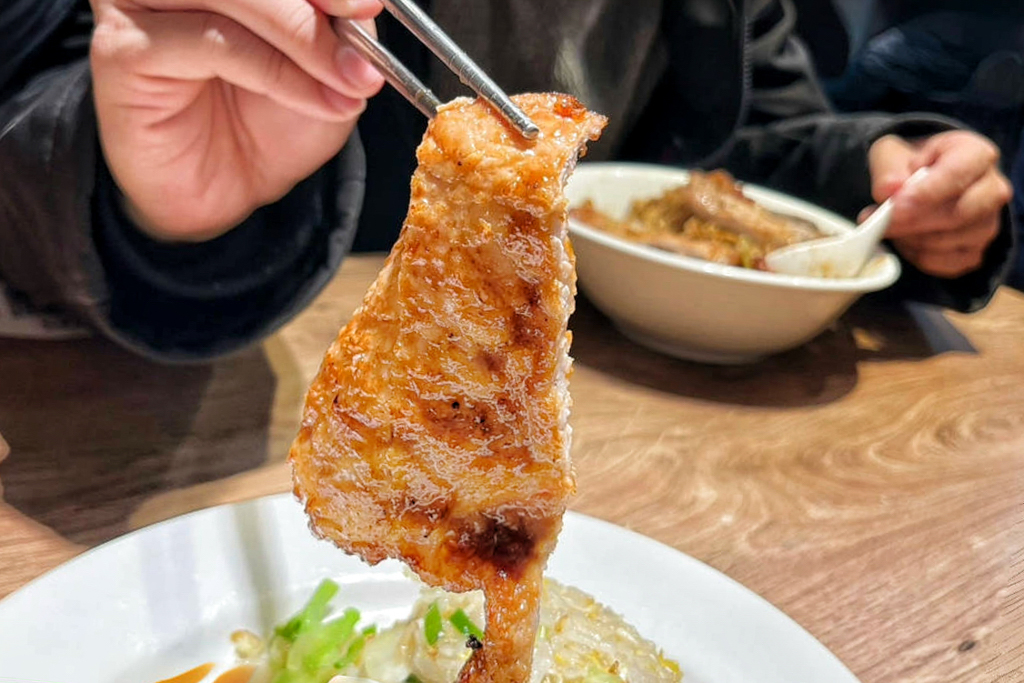 黑殿飯店