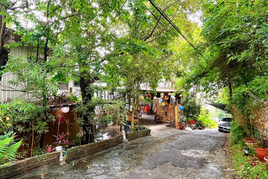 樹林新樂園休閒餐廳,烤雞,餐廳,台灣小吃,家常熱炒,樹林餐廳,玻璃屋,鹹酥蝦,高麗菜,鐵板鮮蚵,蝦仁炒飯,土雞城,甕仔雞,卡拉OK,聚餐,夜景餐廳,夜景聚餐