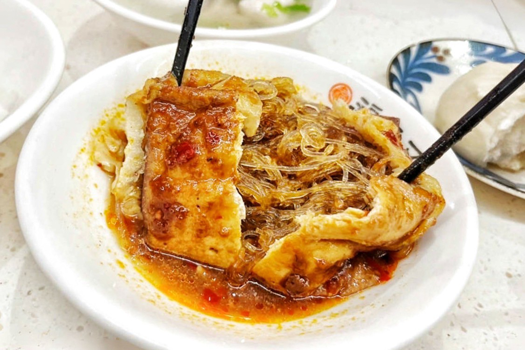 福又又淡水魚丸,淡水小吃,淡水美食,肉包,台灣小吃,傳統美食,阿給,包子,綜合湯