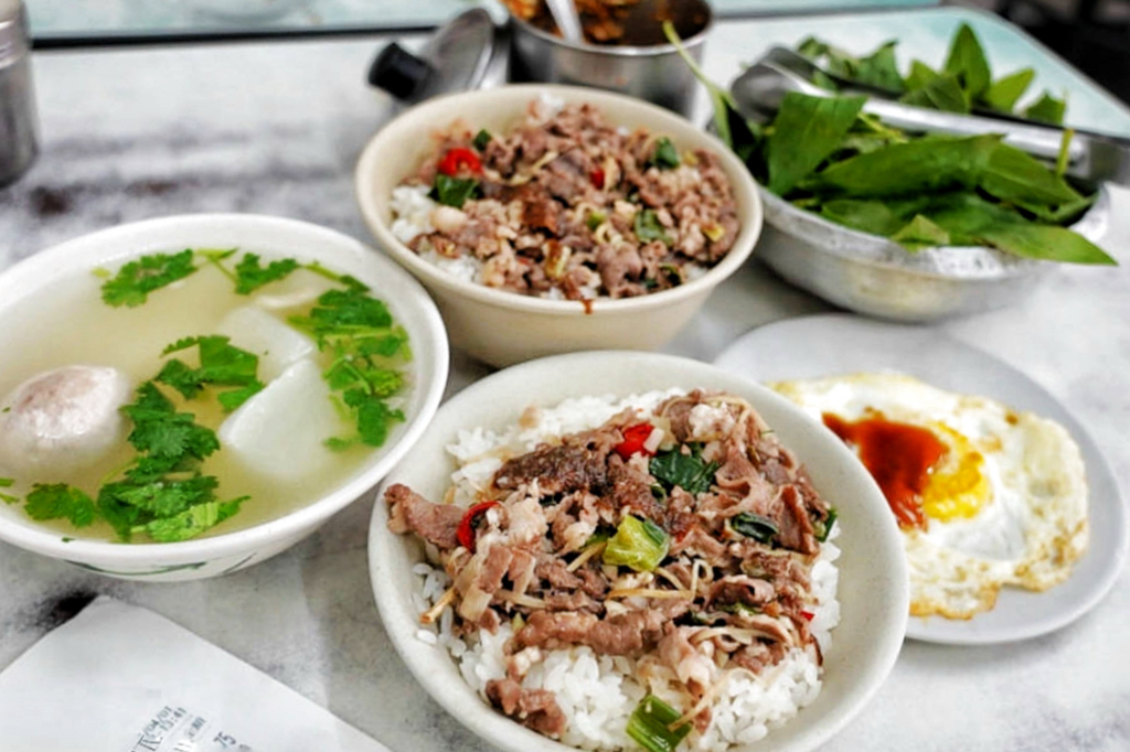 新莊羊肉榮,新北美食,新莊美食,羊肉羹,羊肉飯,炒羊肉,羊肉麵線,台灣小吃 新莊羊肉榮,新北美食,新莊美食,羊肉羹,羊肉飯,炒羊肉,羊肉麵線,台灣小吃