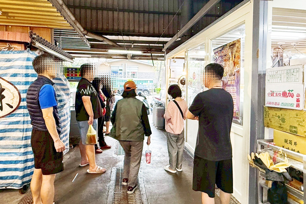 南崁香雞排蚵仔煎花枝羹