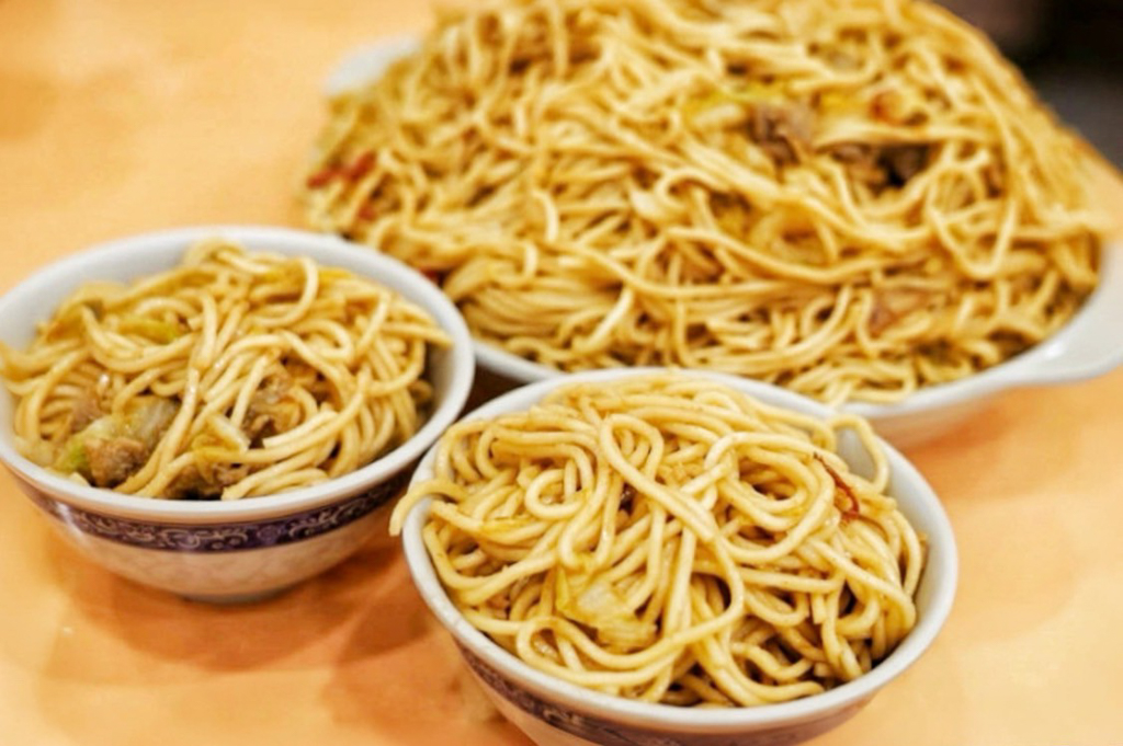 新東羊羊肉料理專賣店,新東羊,羊肉料理專賣店,羊肉炒麵,炒麵,羊肉湯,台北美食,巨無霸炒麵,炒羊肉,羊腱肉湯,羊排湯, 新東羊羊肉料理專賣店,新東羊,羊肉料理專賣店,羊肉炒麵,炒麵,羊肉湯,台北美食,巨無霸炒麵,炒羊肉,羊腱肉湯,羊排湯,