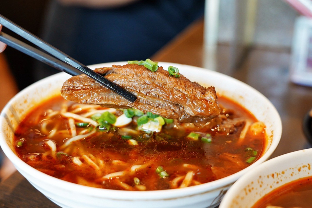 成都老鍋牛肉麵,牛肉麵,新竹美食,新竹好吃,新竹牛肉麵,牛筋麵,台灣小吃,麻辣牛肉麵,一根筋麻辣牛肉麵,牛肉湯麵,台灣小吃,滷味, 成都老鍋牛肉麵,牛肉麵,新竹美食,新竹好吃,新竹牛肉麵,牛筋麵,台灣小吃,麻辣牛肉麵,一根筋麻辣牛肉麵,牛肉湯麵,台灣小吃,滷味,