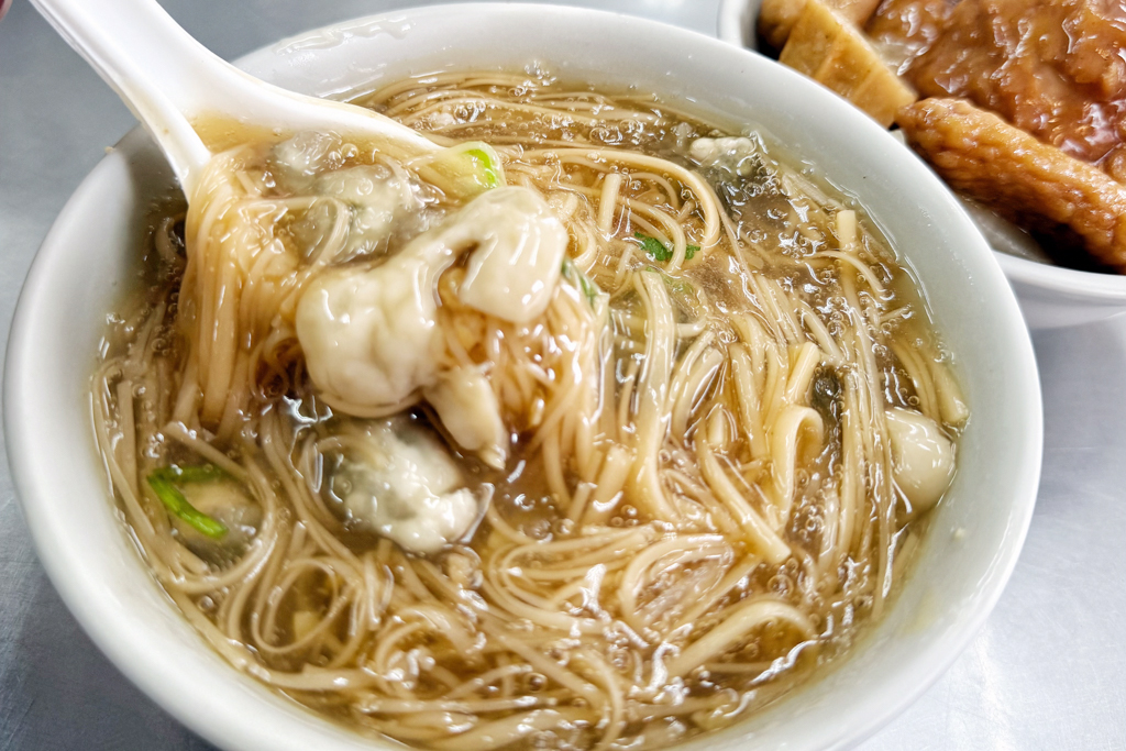 大廟口美濃粄條蚵仔麵線