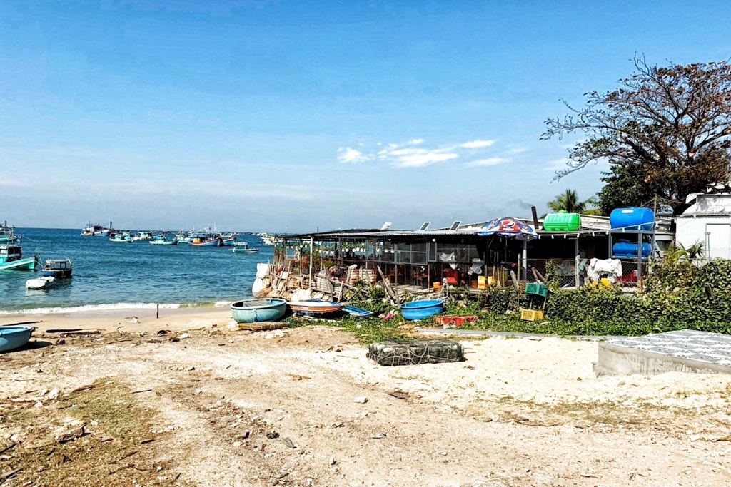 Bún quậy Kiến Xây ( hẻm làng chài ),越南米線,富國島美食,越南小吃,米線小吃,甘蔗汁,富國島小吃,Bún quậy Kiến Xây Bún quậy Kiến Xây ( hẻm làng chài ),越南米線,富國島美食,越南小吃,米線小吃,甘蔗汁,富國島小吃,Bún quậy Kiến Xây