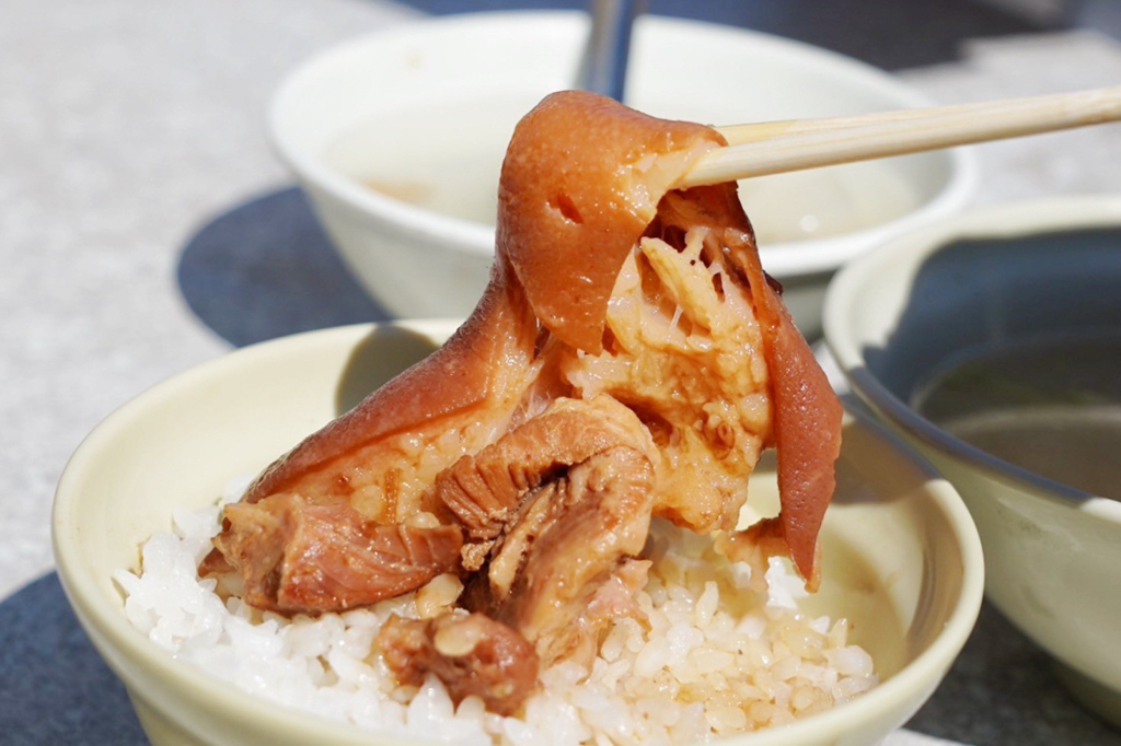 台中阿彬爌肉飯
