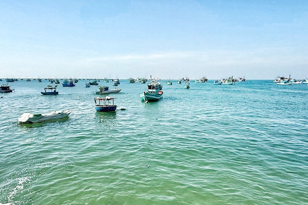 Bún quậy Kiến Xây ( hẻm làng chài ),越南米線,富國島美食,越南小吃,米線小吃,甘蔗汁,富國島小吃,Bún quậy Kiến Xây Bún quậy Kiến Xây ( hẻm làng chài ),越南米線,富國島美食,越南小吃,米線小吃,甘蔗汁,富國島小吃,Bún quậy Kiến Xây
