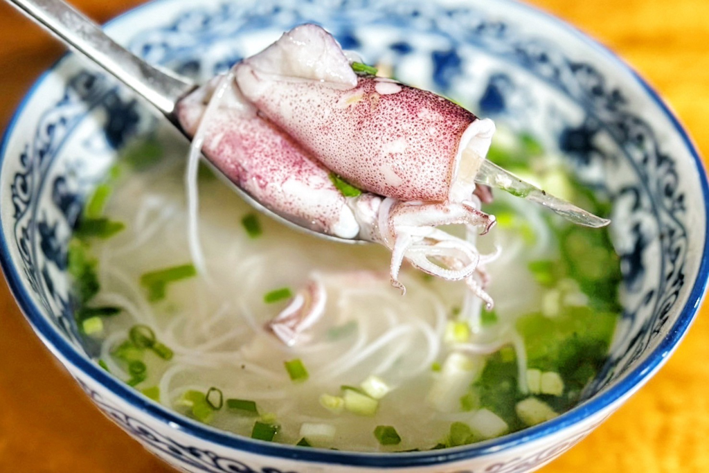 Bún quậy Kiến Xây ( hẻm làng chài ),越南米線,富國島美食,越南小吃,米線小吃,甘蔗汁,富國島小吃,Bún quậy Kiến Xây Bún quậy Kiến Xây ( hẻm làng chài ),越南米線,富國島美食,越南小吃,米線小吃,甘蔗汁,富國島小吃,Bún quậy Kiến Xây