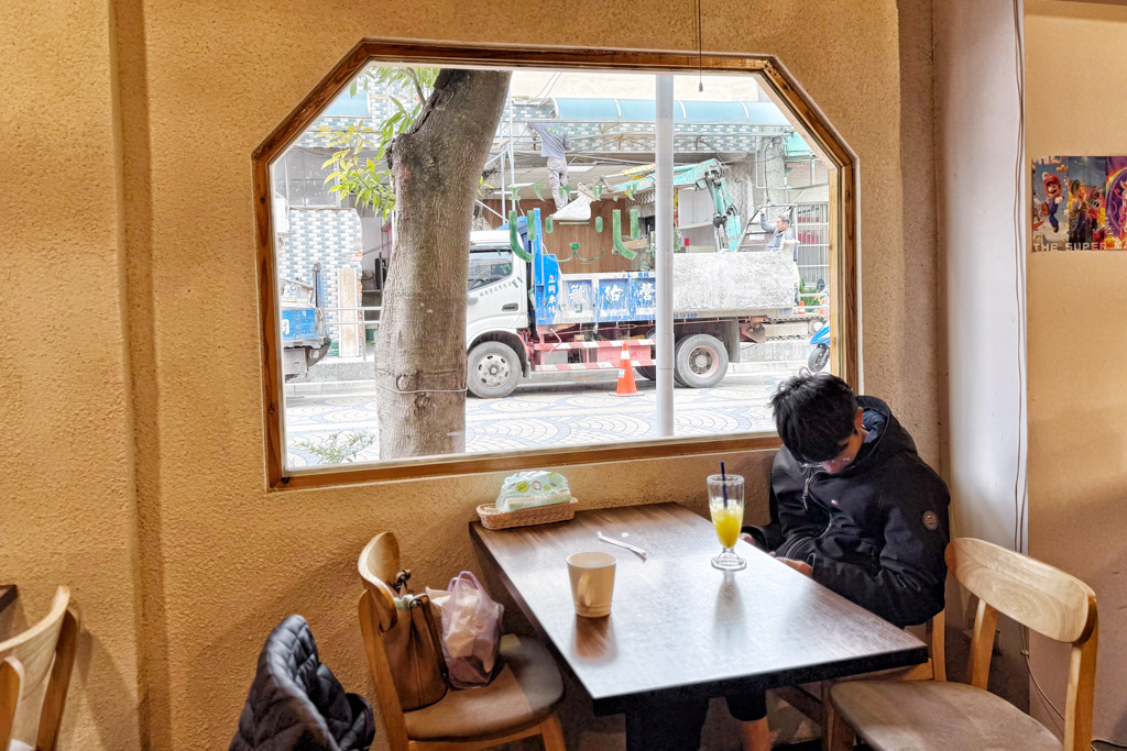 RIRIcafe’ 儷儷點點行餐酒館