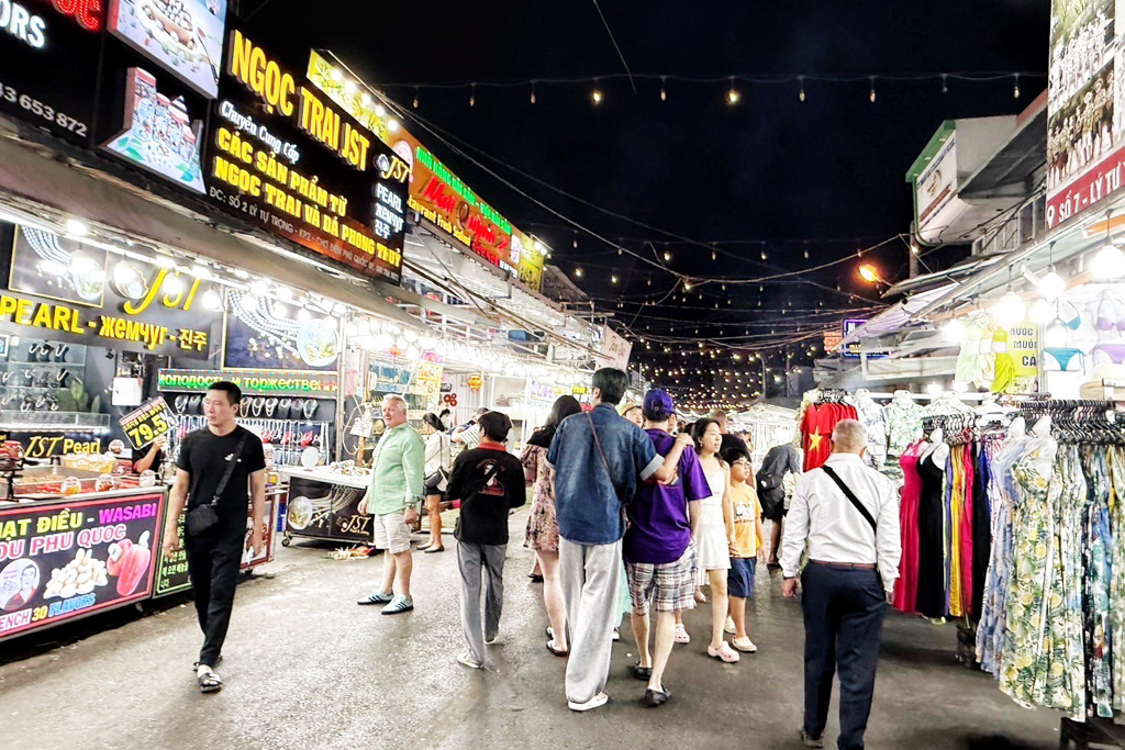 陽東夜市富國夜市