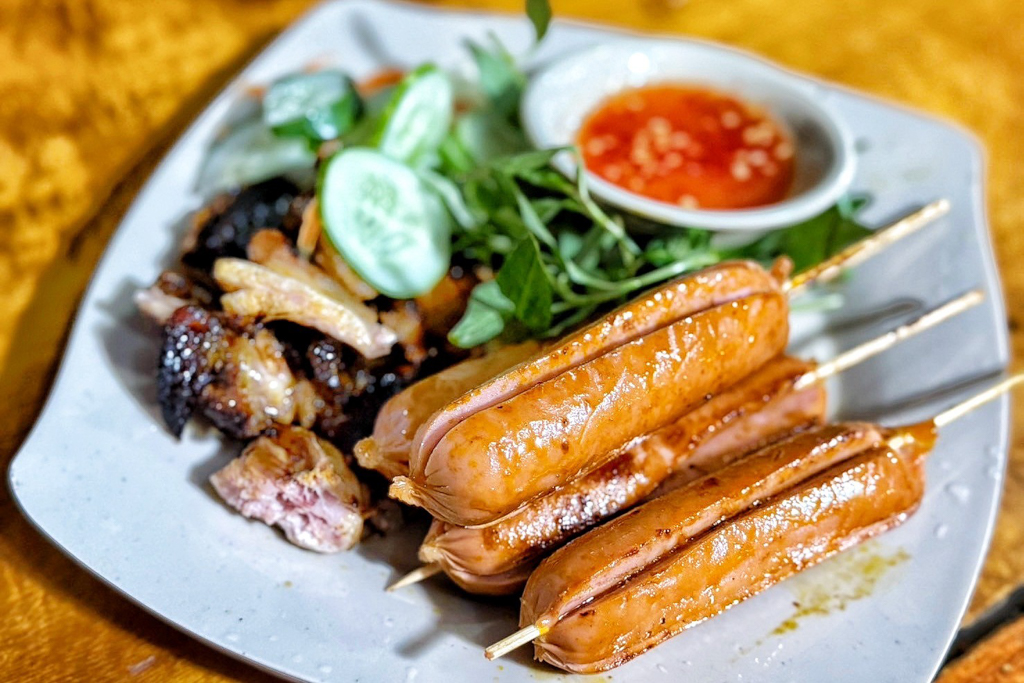 Bún quậy Kiến Xây ( hẻm làng chài ),越南米線,富國島美食,越南小吃,米線小吃,甘蔗汁,富國島小吃,Bún quậy Kiến Xây Bún quậy Kiến Xây ( hẻm làng chài ),越南米線,富國島美食,越南小吃,米線小吃,甘蔗汁,富國島小吃,Bún quậy Kiến Xây