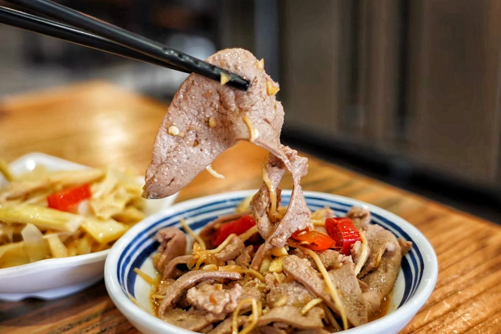 饕之鄉李姐的店,台中美食,台中小吃,小籠湯包,炒飯,台灣小吃,湯包,牛肉捲餅,牛肉麵,李姐的店