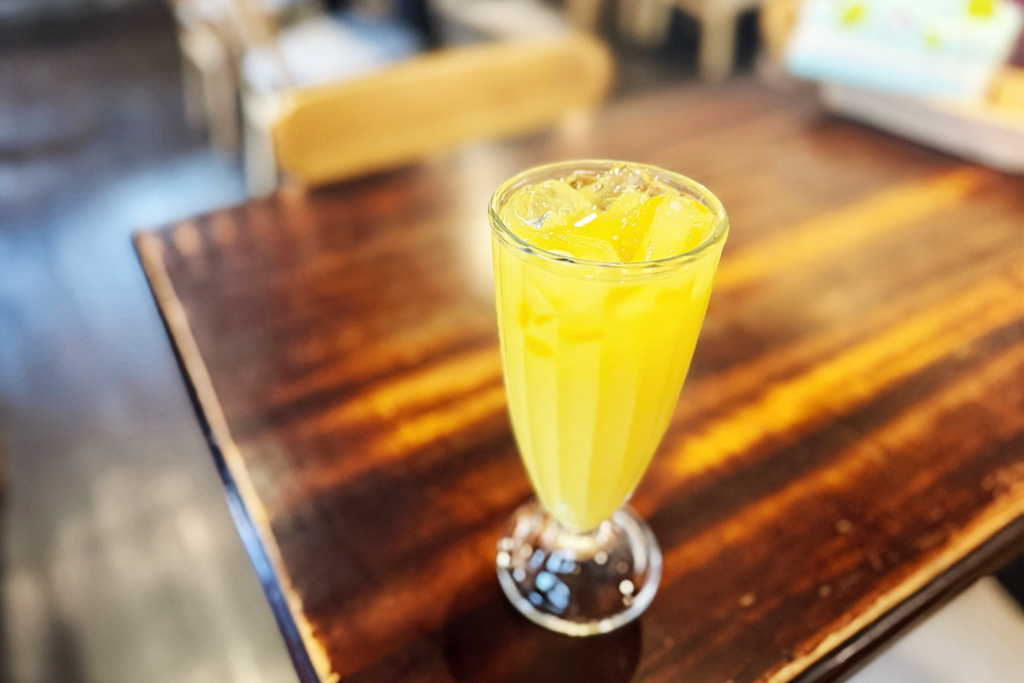 RIRIcafe’ 儷儷點點行餐酒館