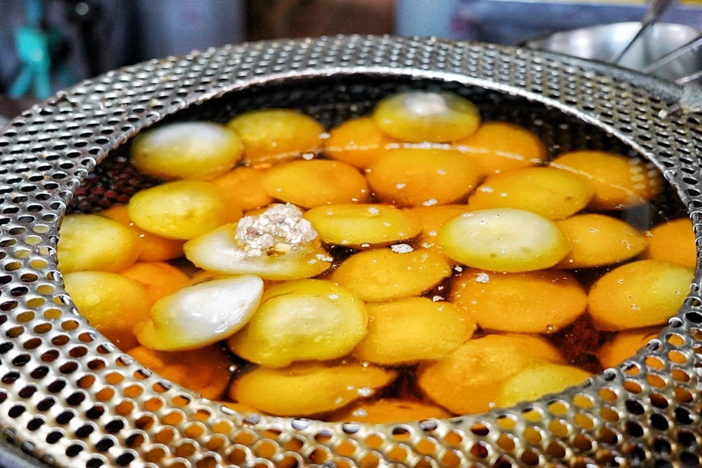 正東山肉圓,台中美食,台中小吃,台灣小吃,酥皮肉圓,脆皮肉圓,肉圓,黑輪,肉羹麵,麻辣肉圓,麻醬麵,麻辣麵,