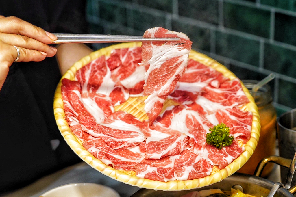 鍋泰暖