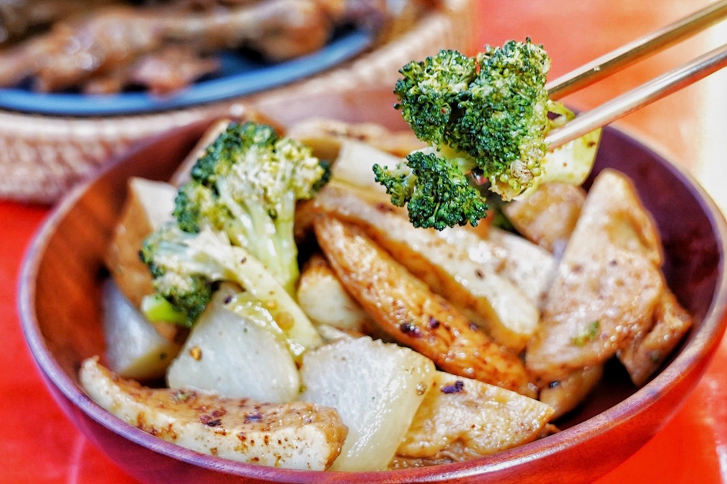 追蕾醬香黑鴨 