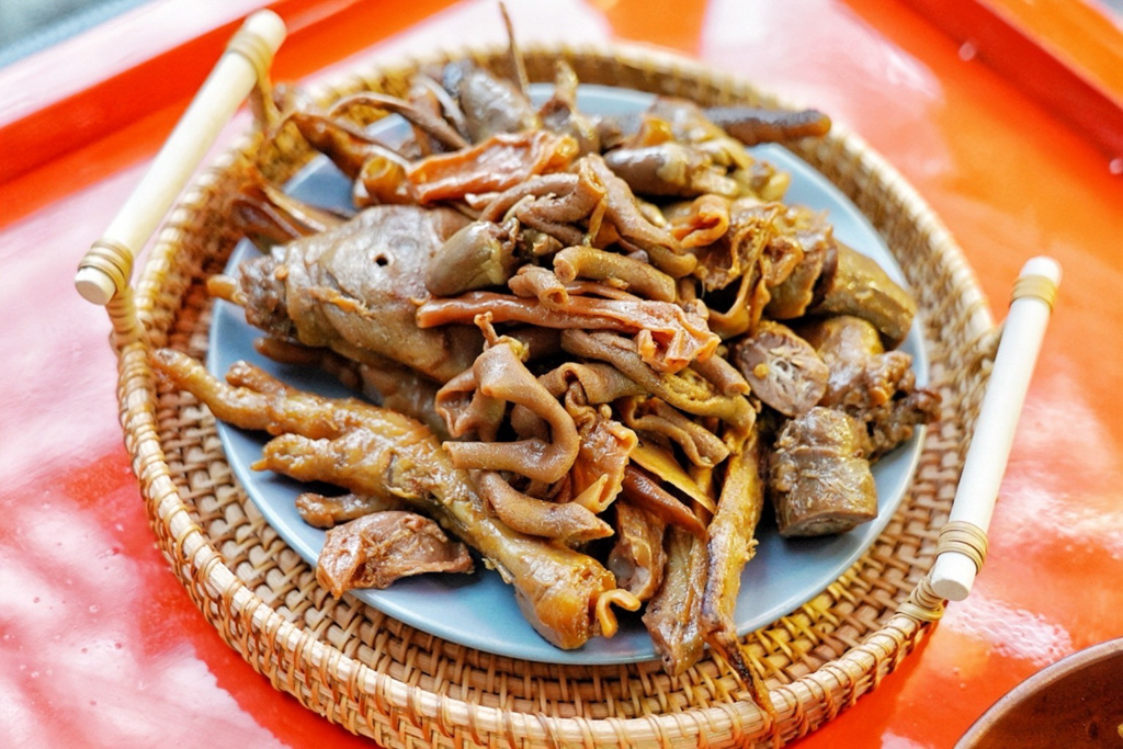 追蕾醬香黑鴨 