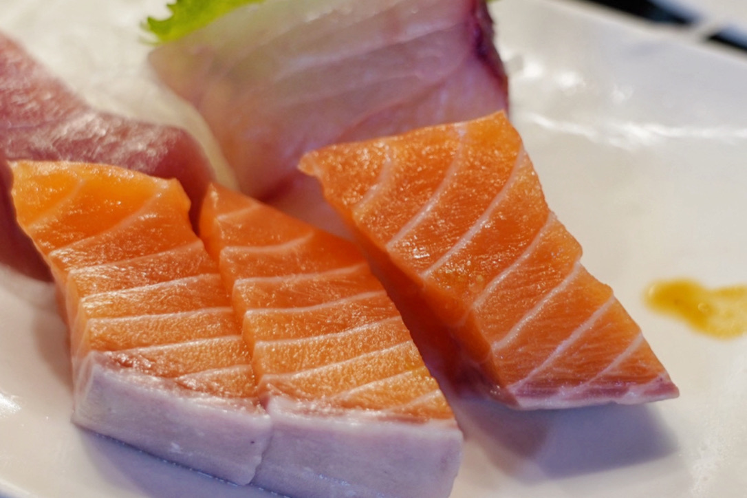 丸隆生魚行