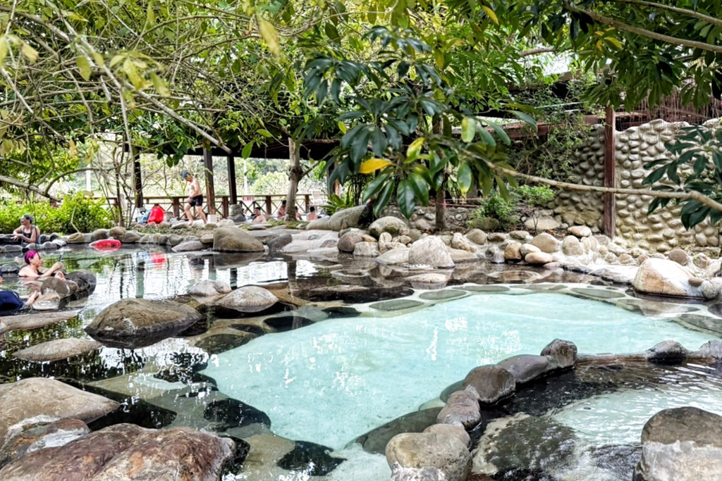 石湯溫泉