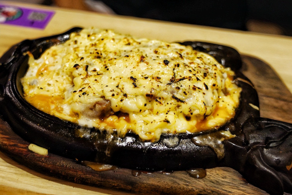 大眾牛排,吃到飽,夜市牛排,牛排,起司牛排,雞排,夜市美食,博愛夜市,樹林美食,新北美食,