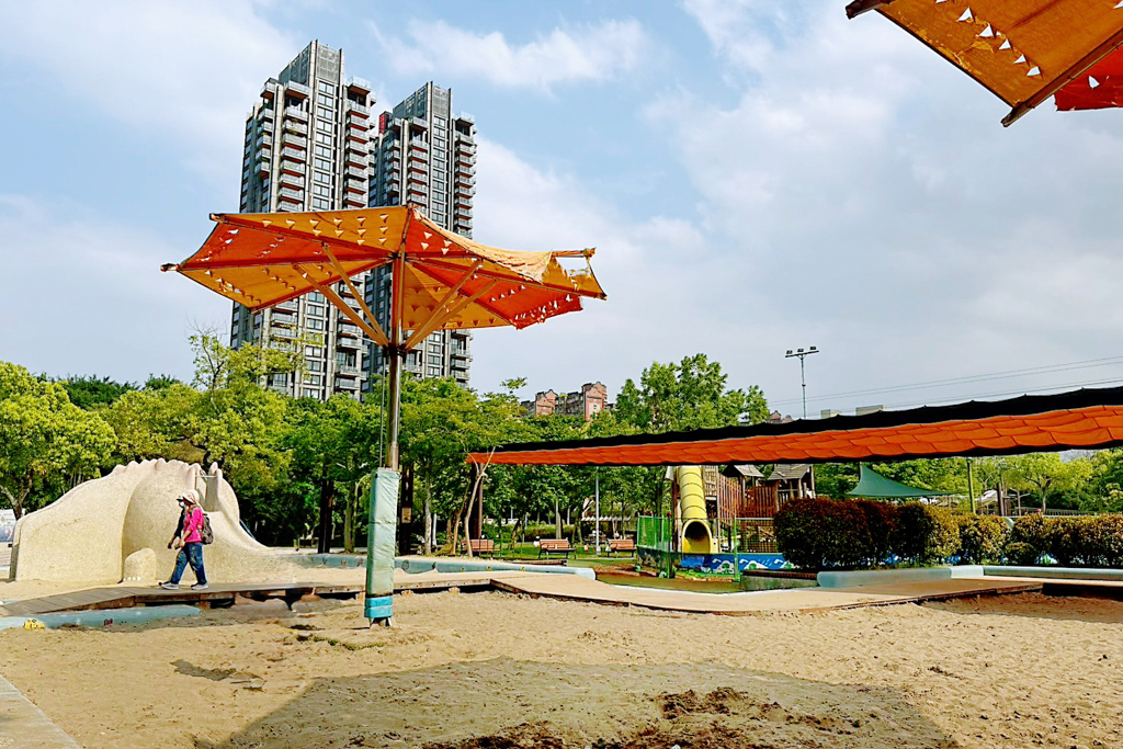 台北杜鵑花季,大安森林公園,免費景點,公園,兒童公園,台北市景點