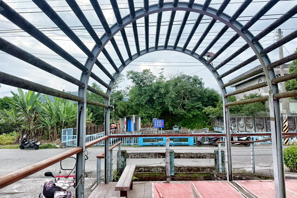 湧泉池,宜蘭免費景點,宜蘭好玩,宜蘭玩水,湧泉祕境,免費溪水,免費泳池,員山玩水,員山免費景點 湧泉池,宜蘭免費景點,宜蘭好玩,宜蘭玩水,湧泉祕境,免費溪水,免費泳池,員山玩水,員山免費景點