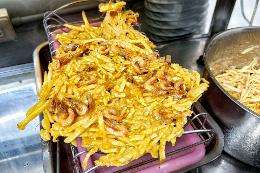 搶鮮炸地瓜蝦餅