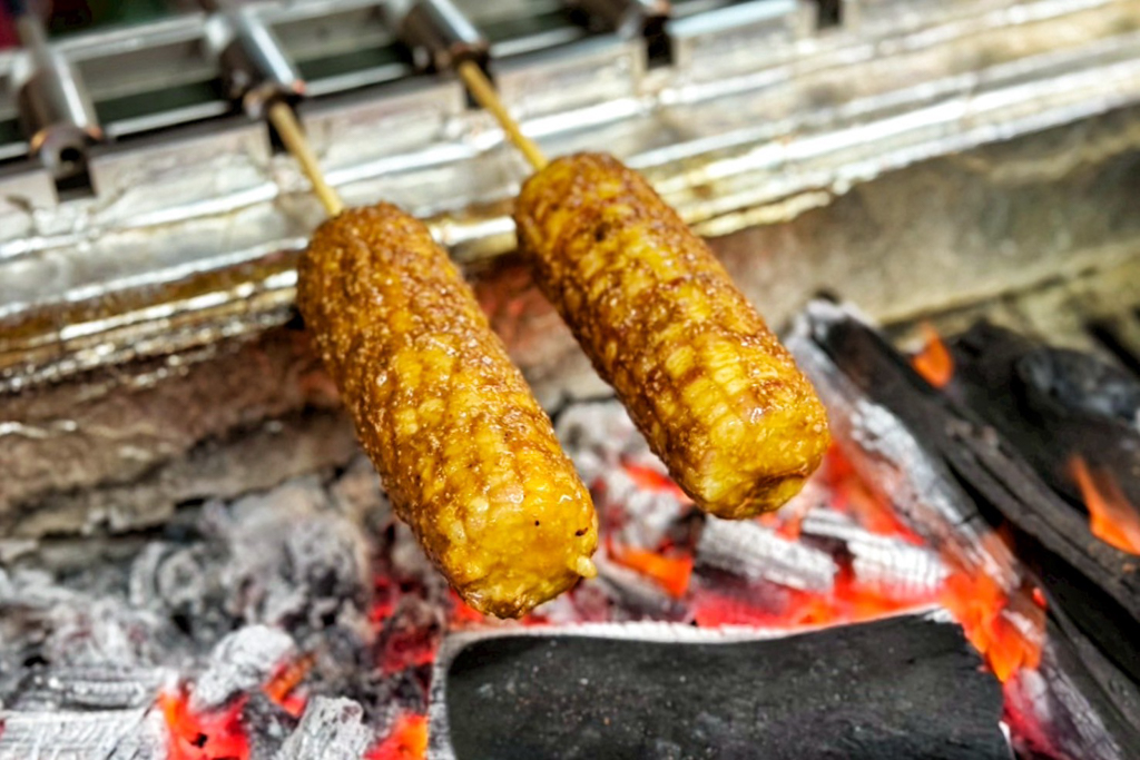 麥飯石燜烤玉米