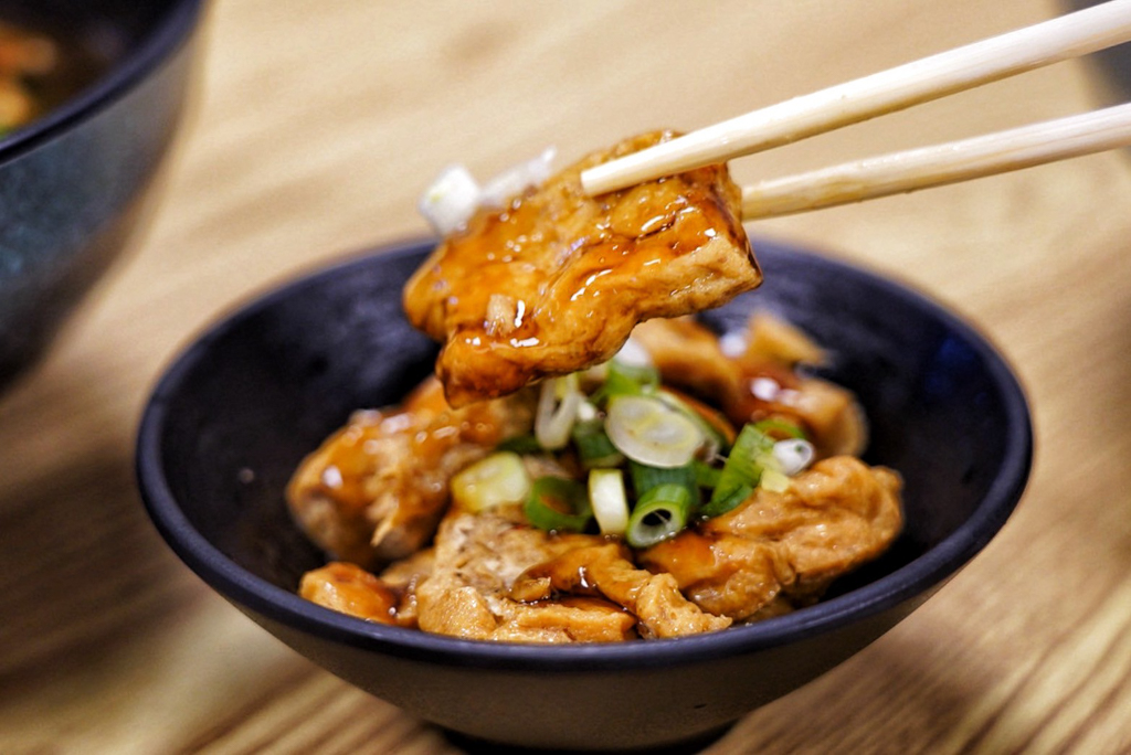 低調十三香專業牛肉麵