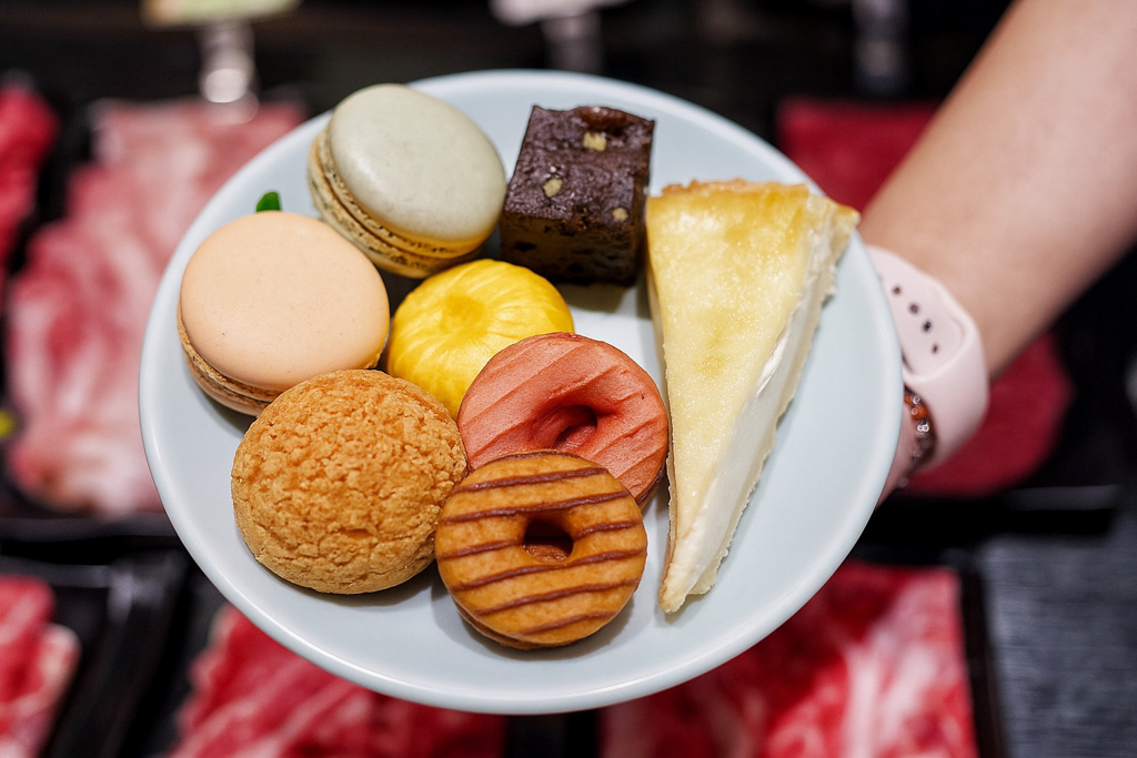 魔椒頂級鴛鴦鍋,魔椒頂級鴛鴦中壢直營店,桃園美食,中壢美食,火鍋,麻辣鍋,螃蟹吃到飽,秋天鴛鴦鍋,海鮮,酒,地表最強自助食材櫃,各式超人氣海鮮,CP值爆表,中壢聚餐,桃園聚餐,桃園美食,美食,5中壢美食,中壢聚餐,中壢慶生,壽星慶生, 魔椒頂級鴛鴦鍋,魔椒頂級鴛鴦中壢直營店,桃園美食,中壢美食,火鍋,麻辣鍋,螃蟹吃到飽,秋天鴛鴦鍋,海鮮,酒,地表最強自助食材櫃,各式超人氣海鮮,CP值爆表,中壢聚餐,桃園聚餐,桃園美食,美食,5中壢美食,中壢聚餐,中壢慶生,壽星慶生,