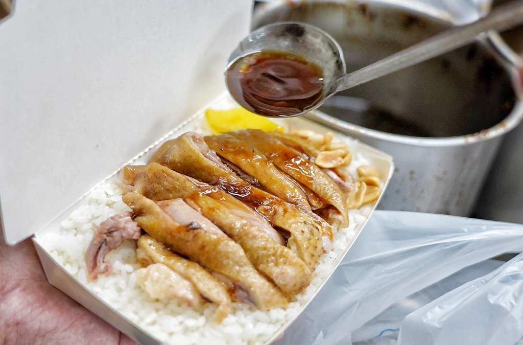 桃園美食,美食,八德美食,八德當歸鴨,名家當歸鴨,銅板美食,台灣小吃,當歸鴨,鴨肉飯,當歸湯,鴨腿控必吃,冬天進補,當歸補氣,巷仔內美食,人氣小吃,在地人推薦 ,美食收藏,食補首選,溫補不燥熱,小吃推薦,鴨肉飯,當歸鴨丸湯,當歸鴨肉麵線,鴨腿飯,燙高麗菜