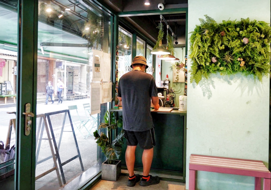 Restaurant BREVA 布浬法餐廳,桃園美食,美食,龜山美食,RestaurantBREVA,桃園餐廳推薦,龜山餐廳,美式餐廳,五星主廚,約會餐廳推薦,高質感餐廳,桃園美食推薦,龜山聚餐,桃園美食地圖,私廚料理,披薩,義大利麵,漢堡,深盤披薩,開胃菜,手工甜點,手工披薩,林口長庚美食,林口A8美食,紅酒燉牛肉義式寬麵版雞蛋鳥巢麵,焦糖香蕉鬆餅,松露野菇燉飯,經典義式肉丸佐義式番茄醬義大利麵,美墨西哥披薩,泰式牛肉沙拉