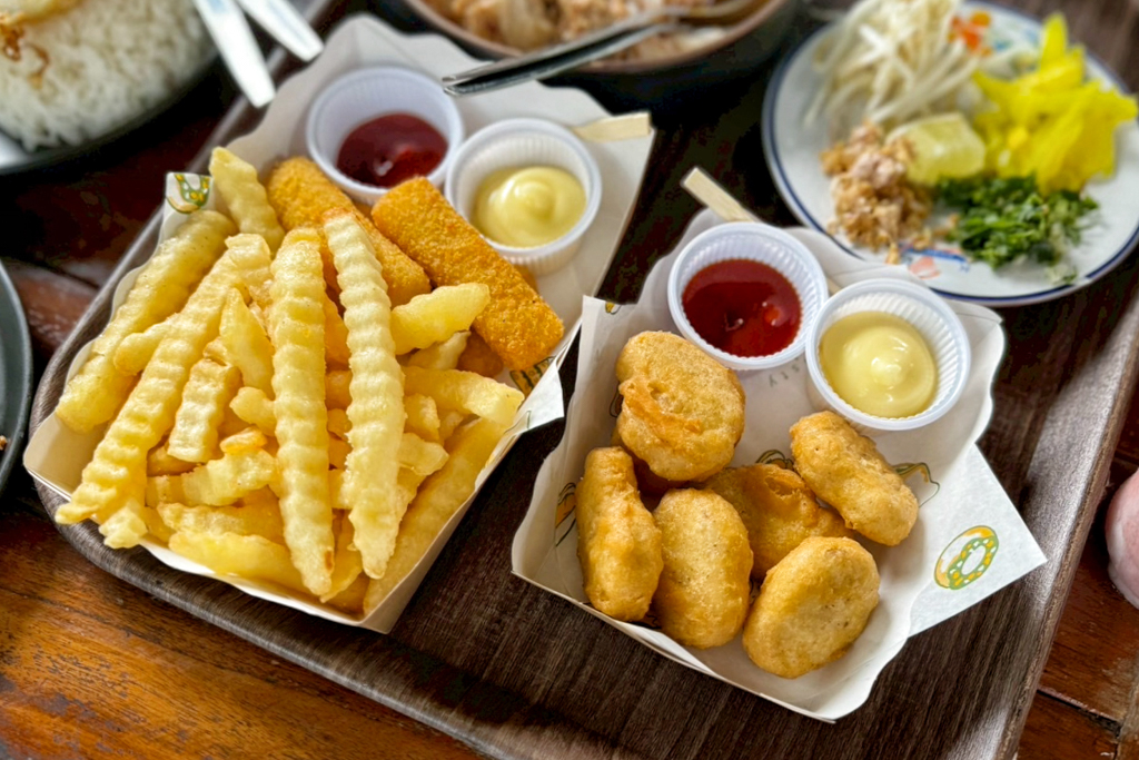 Elefin Farm & Cafe