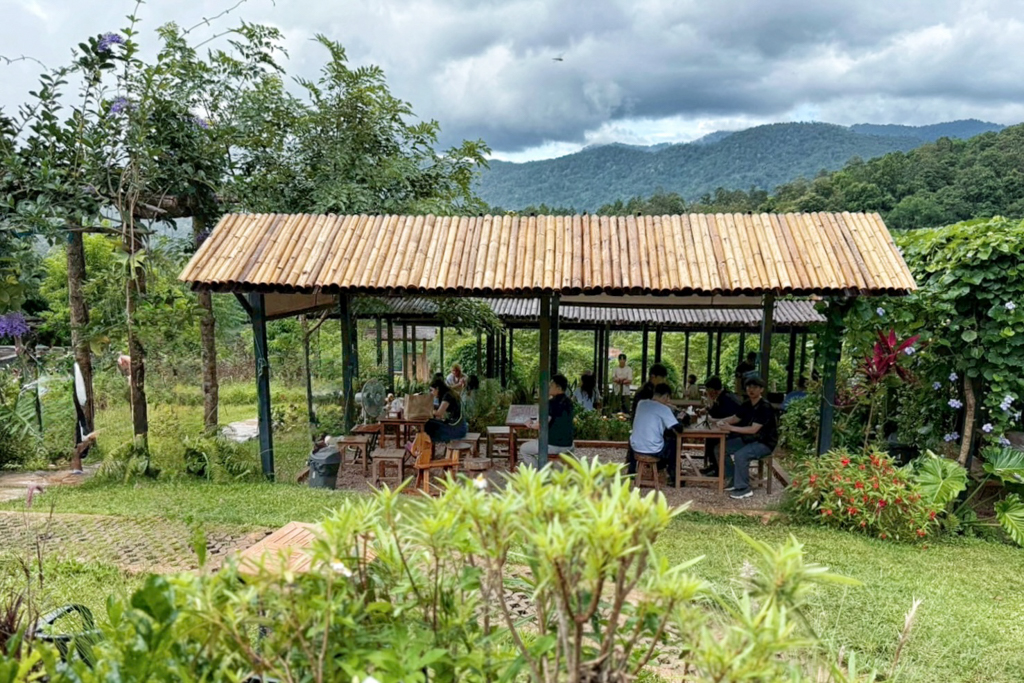 Elefin Farm & Cafe