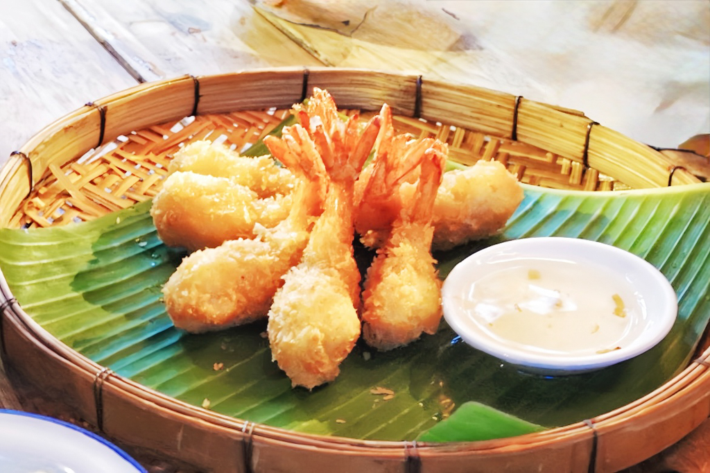 泰北咖哩麵Kao Soy Nimman,烤山尼曼 泰北咖哩麵,泰北咖哩麵,泰國美食,泰國清邁小吃,清邁美食,清邁泰北咖哩麵,軟殼蟹咖哩麵,海鮮咖哩麵,炸物,菊花茶,