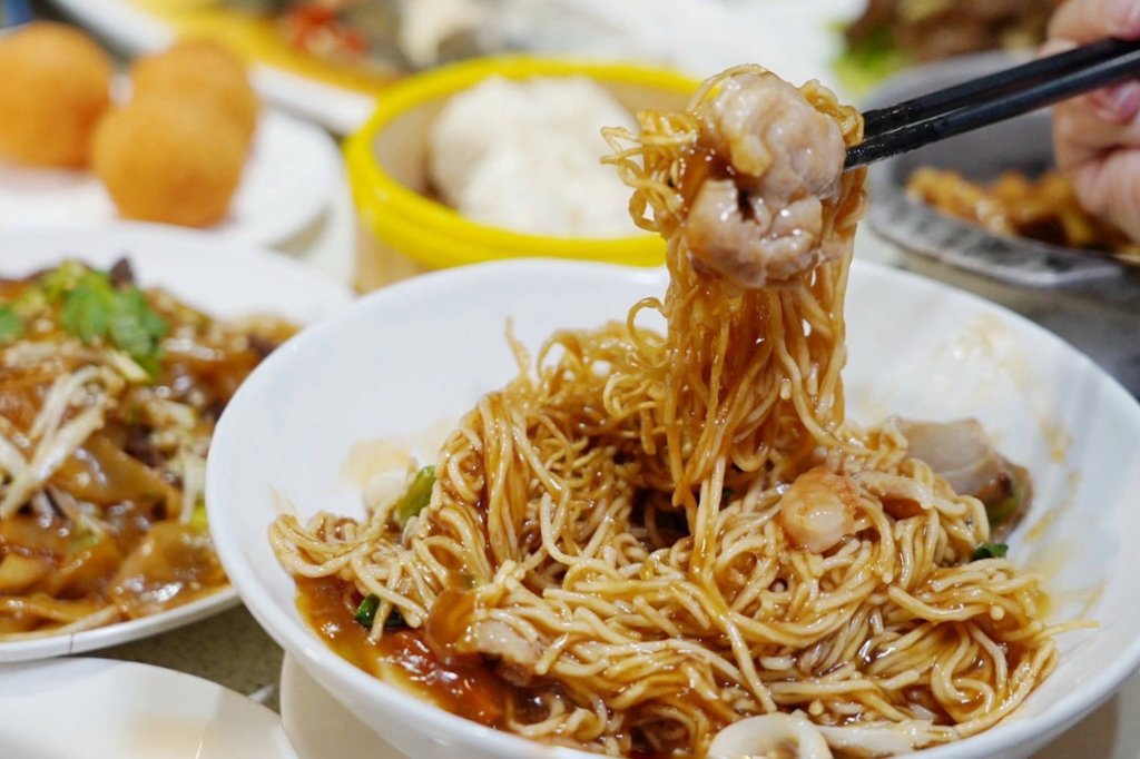宸軒園海鮮中興店