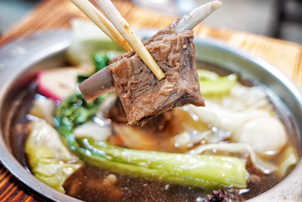 六小福林記炒羊肉