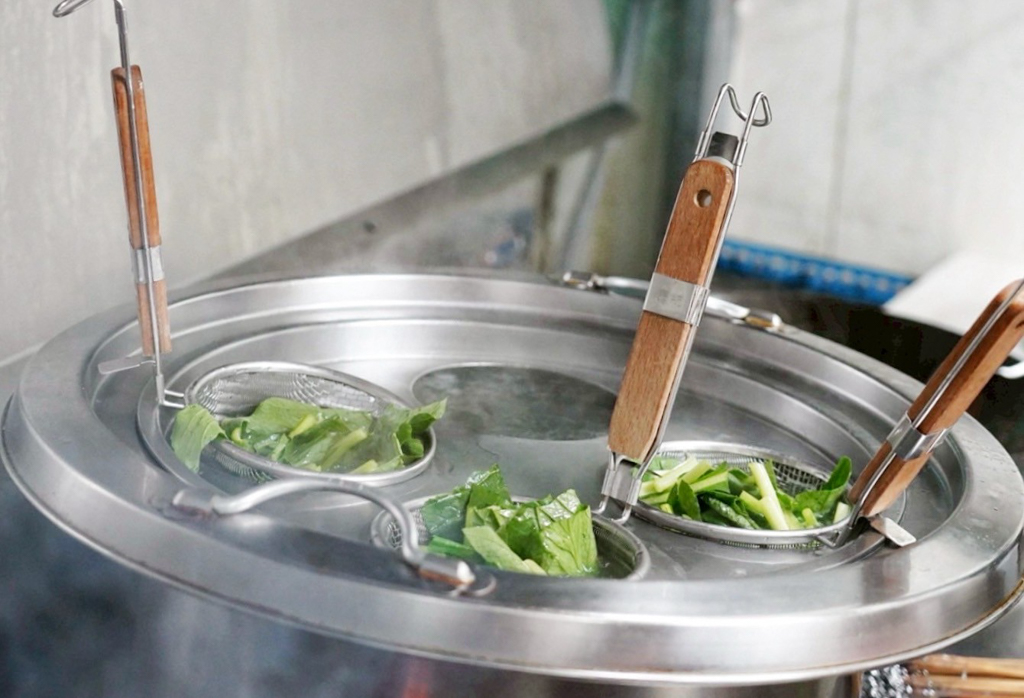 六小福林記炒羊肉