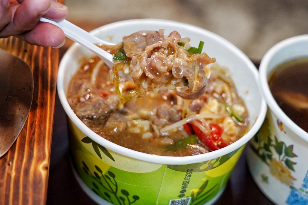 六小福林記炒羊肉