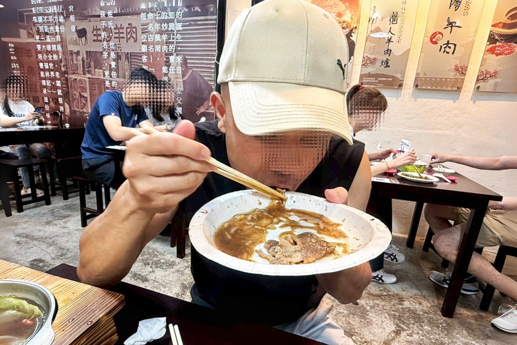 六小福林記炒羊肉